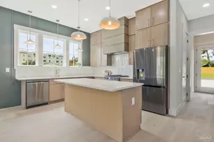 440 W Wright St, Pensacola, FL 32501 - Photo 2