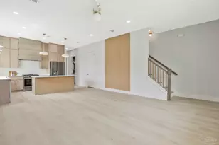 440 W Wright St, Pensacola, FL 32501 - Photo 6