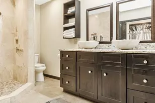 612 S 1st St, Pensacola, FL 32507 - Photo 32