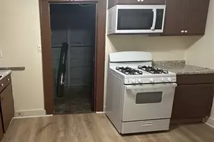 14 E Strong St, Pensacola, FL 32501 - Photo 8