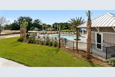 201 S E St, Pensacola, FL 32502 - Photo 4