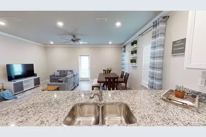 201 S E St, Pensacola, FL 32502 - Photo 12