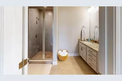 201 S E St, Pensacola, FL 32502 - Photo 34