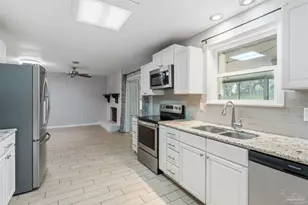 3066 Rosa Del Villa Dr, Gulf Breeze, FL 32563 - Photo 12
