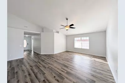 28 Easton St, Cantonment, FL 32533 - Photo 6