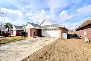 28 Easton St, Cantonment, FL 32533 - Photo 2