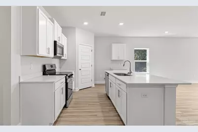 8171 Fox Hunt Dr, Milton, FL 32583 - Photo 4