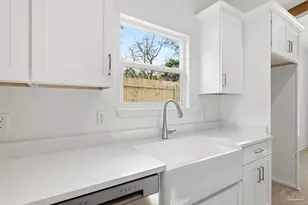 8511 Barrancas St, Navarre, FL 32566 - Photo 14