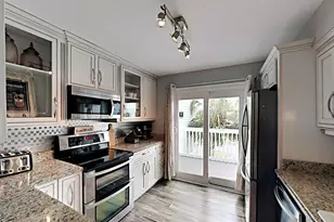 8522 Gulf Blvd, Navarre, FL 32566 - Photo 10