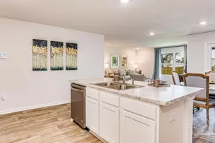 2022 Limpkin St, Cantonment, FL 32533 - Photo 10