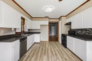 200 14th Ave, Atmore, AL 36502 - Photo 14