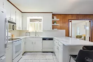 506 Fairpoint Dr, Gulf Breeze, FL 32561 - Photo 16