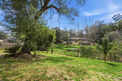 6473 Lakeshore Dr, Milton, FL 32570 - Photo 2