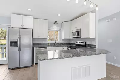 6473 Lakeshore Dr, Milton, FL 32570 - Photo 6