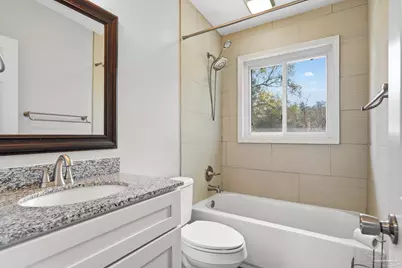 6473 Lakeshore Dr, Milton, FL 32570 - Photo 16