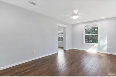 810 W Lakeview Ave, Pensacola, FL 32501 - Photo 4