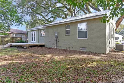 810 W Lakeview Ave, Pensacola, FL 32501 - Photo 38
