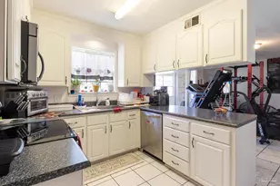 7342 Templeton Rd, Pensacola, FL 32506 - Photo 12