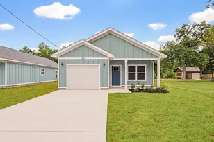 3011 N 15th Ave, Milton, FL 32583 - Photo 2