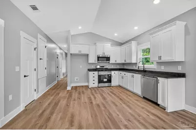 3011 N 15th Ave, Milton, FL 32583 - Photo 2