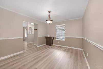 5850 Princeton Dr, Pensacola, FL 32526 - Photo 16