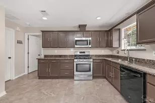 5850 Princeton Dr, Pensacola, FL 32526 - Photo 14