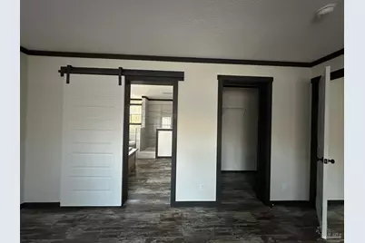 9751 Aloha Ln, Pensacola, FL 32526 - Photo 10