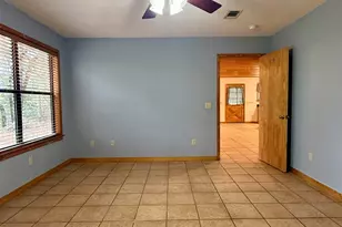 7769 Lakeside Dr, Milton, FL 32571 - Photo 14