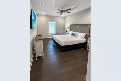 241 N H St, Pensacola, FL 32502 - Photo 12