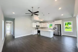 241 N H St, Pensacola, FL 32502 - Photo 2
