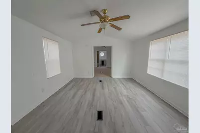 904 Brookhills Dr, Cantonment, FL 32533 - Photo 44