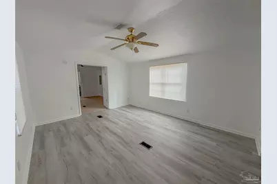 904 Brookhills Dr, Cantonment, FL 32533 - Photo 16