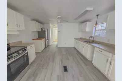 904 Brookhills Dr, Cantonment, FL 32533 - Photo 22