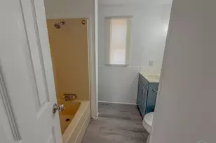 904 Brookhills Dr, Cantonment, FL 32533 - Photo 30