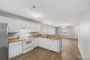 10588 Wilderness Ln, Pensacola, FL 32534 - Photo 6