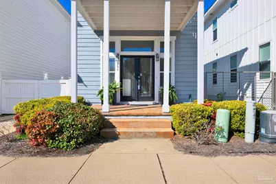 554 Santos St, Pensacola, FL 32504 - Photo 2