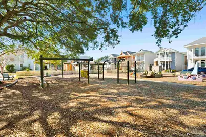 554 Santos St, Pensacola, FL 32504 - Photo 24