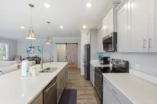 6608 Carlinga Dr, Pensacola, FL 32507 - Photo 10