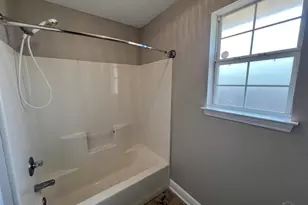 7230 Annandale Dr, Pensacola, FL 32526 - Photo 24