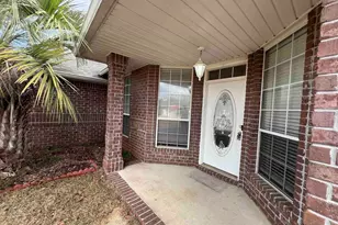 7230 Annandale Dr, Pensacola, FL 32526 - Photo 2