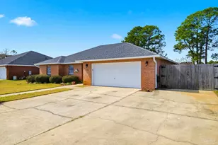 1939 Melissa Oaks Dr, Gulf Breeze, FL 32563 - Photo 4