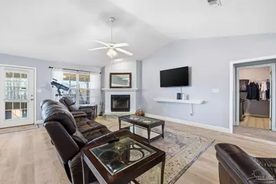 1939 Melissa Oaks Dr, Gulf Breeze, FL 32563 - Photo 8