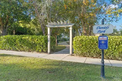 554 Downhaul Dr, Pensacola, FL 32507 - Photo 40