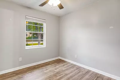 3255 Newton Dr, Pensacola, FL 32503 - Photo 18