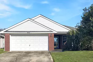 9018 Camelot Pl, Pensacola, FL 32506 - Photo 1