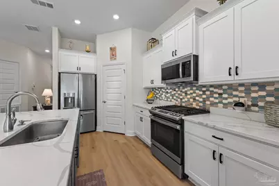 1045 Woodlore Cir, Gulf Breeze, FL 32563 - Photo 30