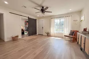 1322 Dexter Ave, Pensacola, FL 32507 - Photo 2