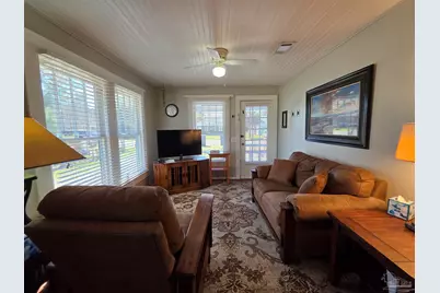 430 S 1st St, Pensacola, FL 32507 - Photo 4