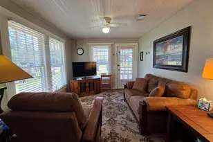 430 S 1st St, Pensacola, FL 32507 - Photo 4