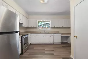 5731 Langley Ct, Pensacola, FL 32504 - Photo 6